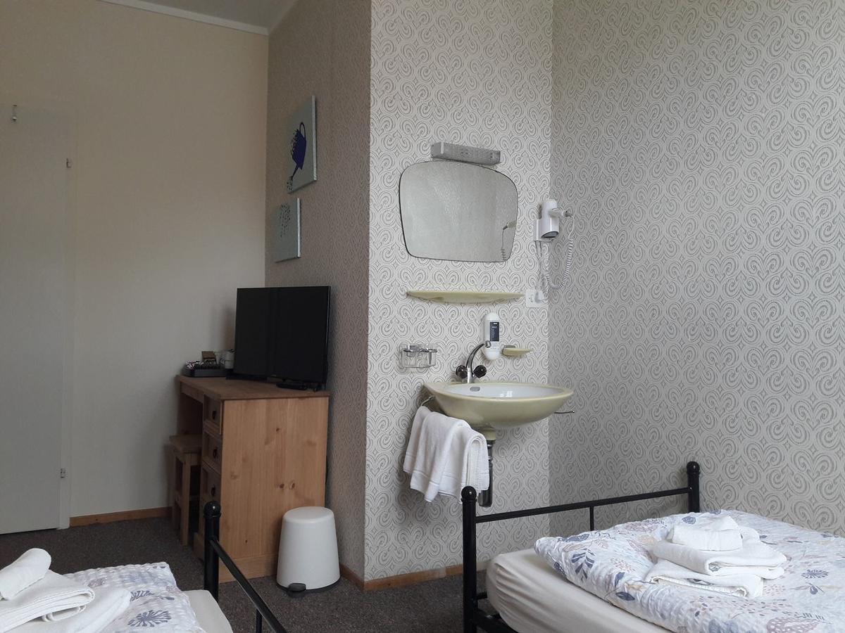 Hotel-Restaurant Hecht Ermatingen Стая снимка